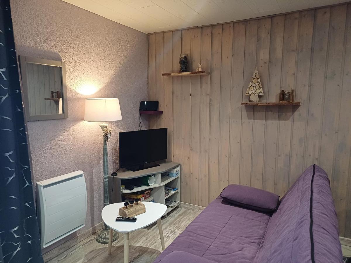 Entre Montagnes Et Lacs Apartment